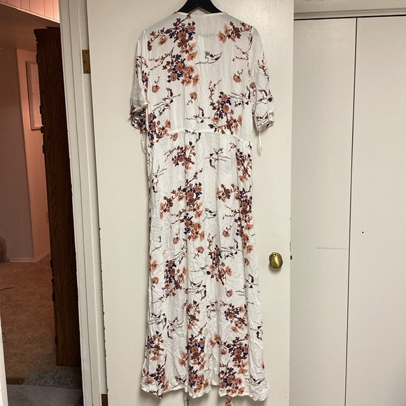 Roxy Women’s Size XL wrap around dress - Picture 2 of 3